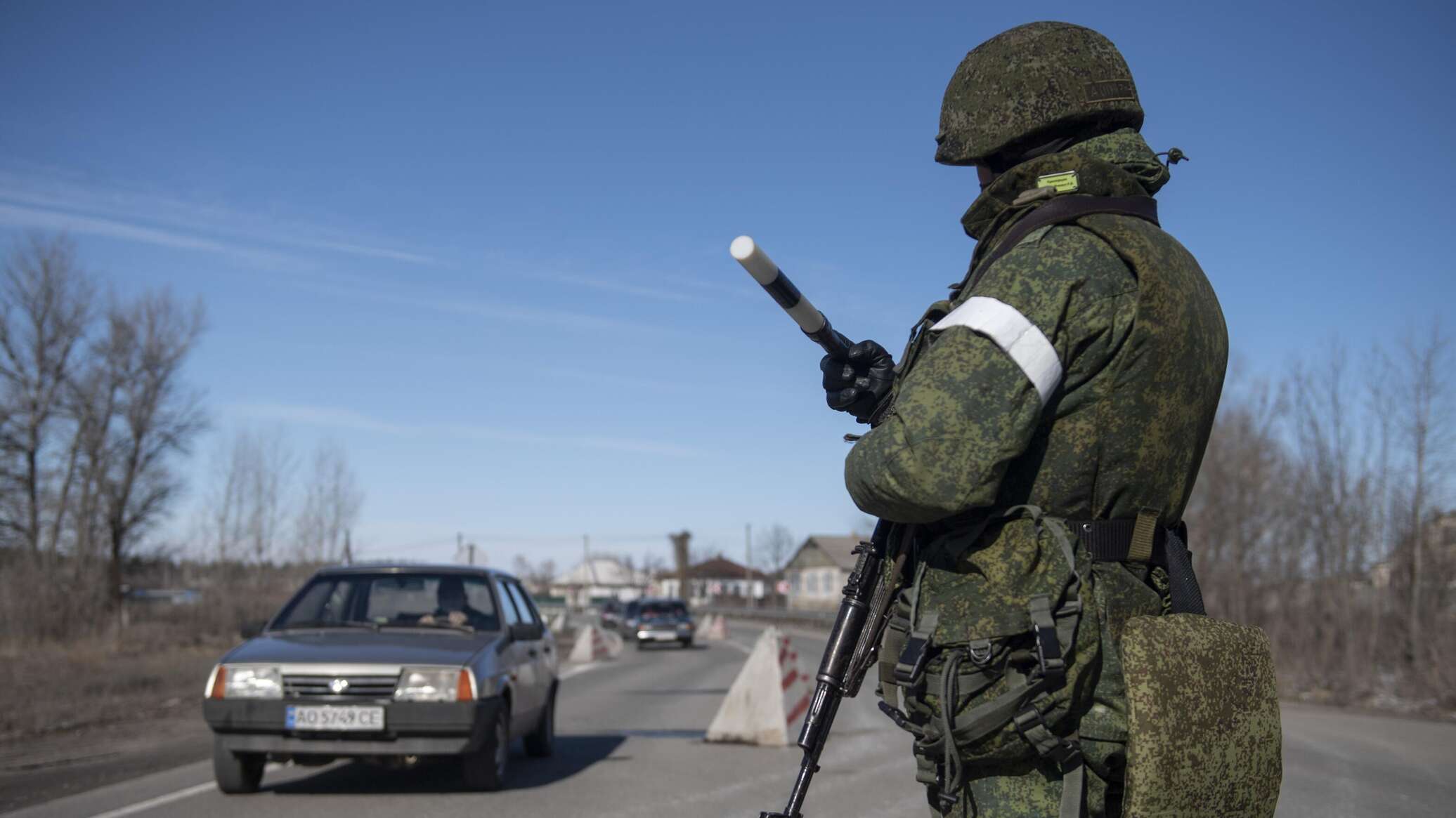 Украинские военные в Лисичанске взяты в оперативное окружение - армия ЛНР -  22.06.2022, Sputnik Армения