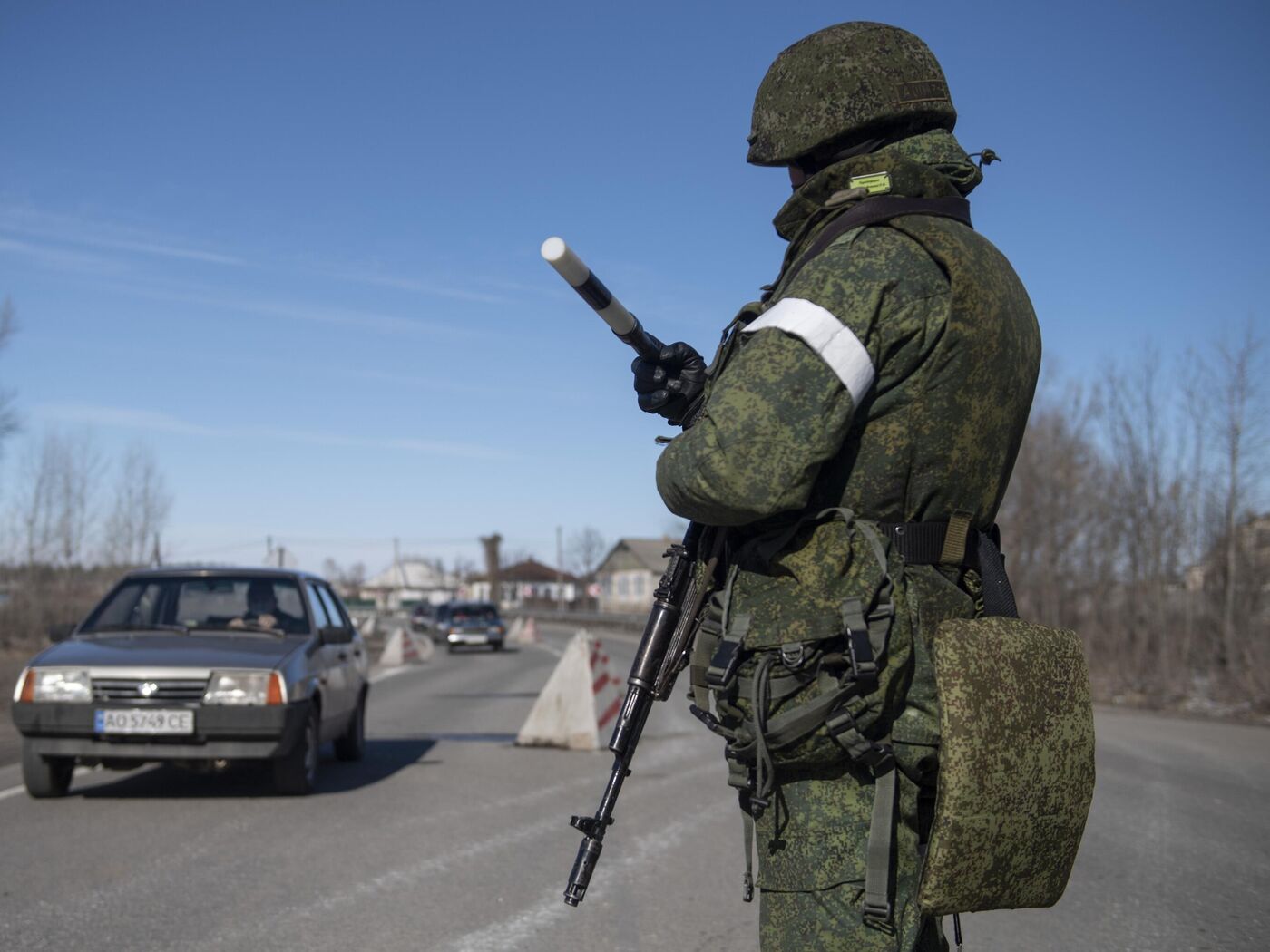 Украинские военные в Лисичанске взяты в оперативное окружение - армия ЛНР -  22.06.2022, Sputnik Армения