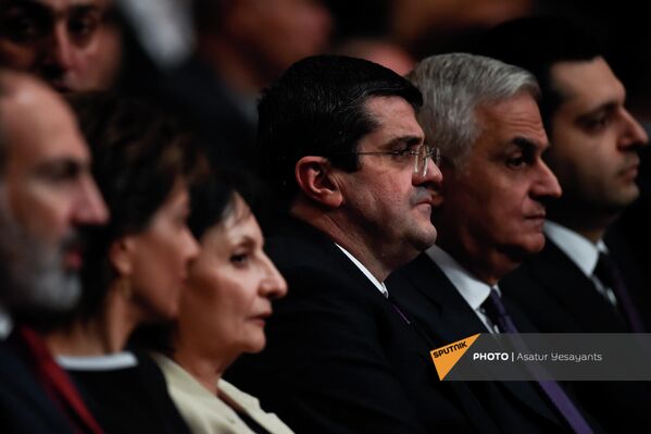 Արցախի նախագահ Արայիկ Հարությունյանը&#x60; Վահագն Խաչատուրյանի երդմնակալության արարողությանը - Sputnik Արմենիա