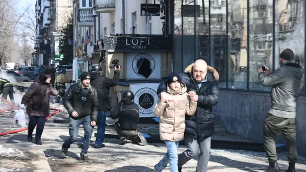 На месте взрыва в центре Донецка - Sputnik Армения