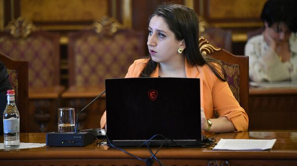 Замминистра экономики Ани Испирян на первом заседание Инвестиционного комитета (14 марта 2022). Еревaн - Sputnik Армения