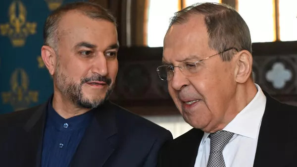 Встреча министров иностранных дел России и Ирана Сергея Лаврова и Хоссейна Амир Абдоллахиана (15 марта 2022). Москвa - Sputnik Армения