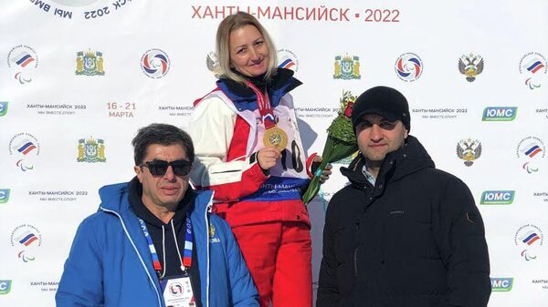 Армянская сноубордистка Лусине Карапетян завоевала золотую медаль на Международных Паралимпийских играх Мы вместе: спорт в Ханты-Мансийске - Sputnik Армения