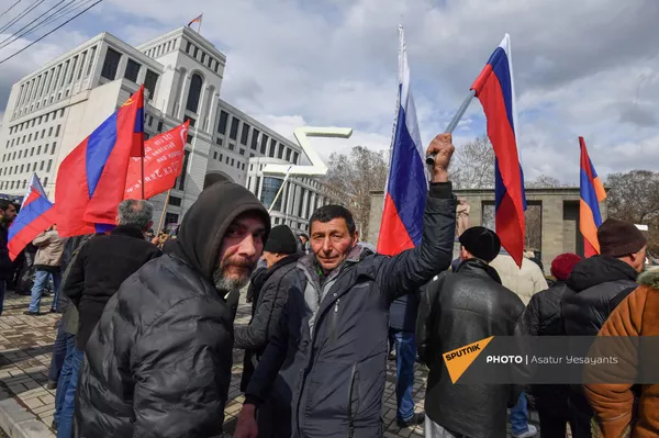 Армянский и российский триколор - Sputnik Армения