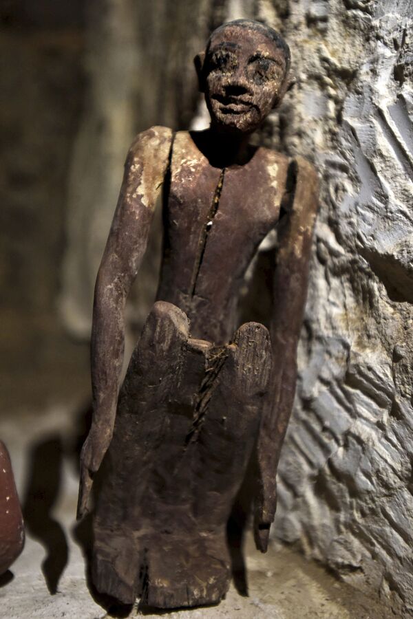 Деревянная статуя, найденная в гробнице Дженни - Sputnik Армения