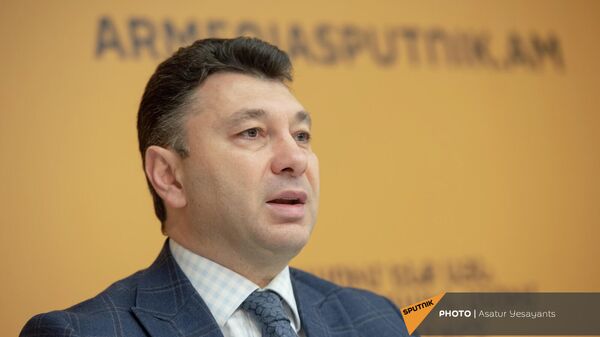 Пресс-конференция представителя Исполнительного органа РА Эдуарда Шармазанова в мультимедийном пресс-центре Sputnik (21 марта 2022). Еревaн - Sputnik Армения