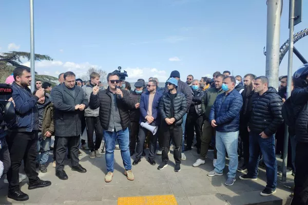 Акция протеста против повышения цен на топливо в Грузии (27 марта 2022). Тбилиси Акция протеста против повышения цен на топливо в Грузии (27 марта 2022). Тбилиси - Sputnik Армения