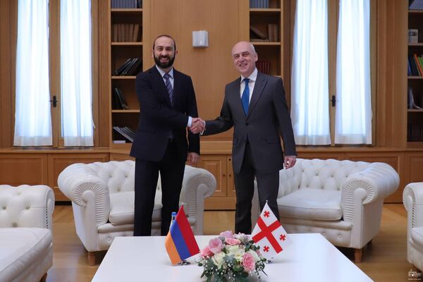 Արարատ Միրզոյանը հանդիպում է ունեցել Վրաստանի փոխվարչապետ, ԱԳ նախարար Դավիդ Զալկալիանիի հետ: - Sputnik Արմենիա