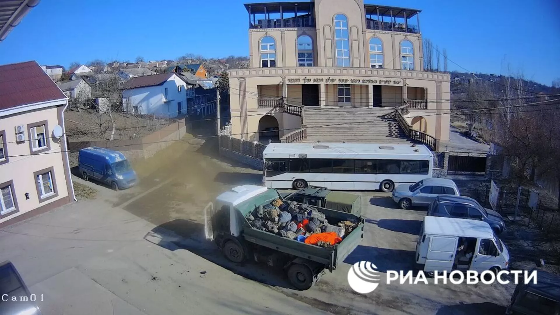 Кадры с веб-камеры синагоги в Умани, используемой украинскими властями в военных целях