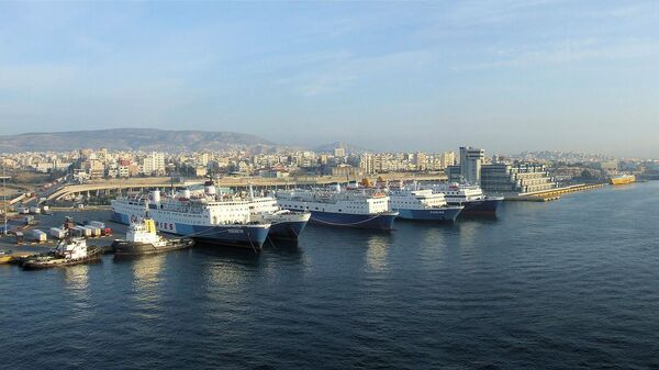 Հունաստանի խոշորագույն Պիրեյոս նավահանգիստը - Sputnik Արմենիա