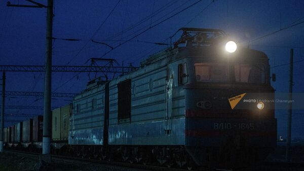 Товарный поезд - Sputnik Армения