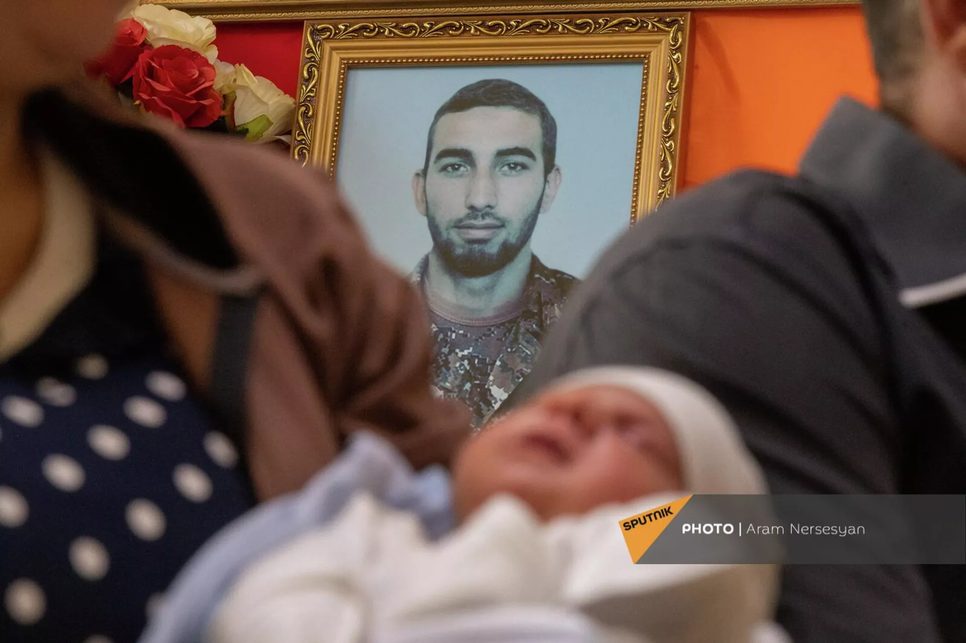 Портрет погибшего в карабахской войне Ваге Аброяна Портрет погибшего в карабахской войне Ваге Аброяна - Sputnik Армения, 1920, 15.04.2022