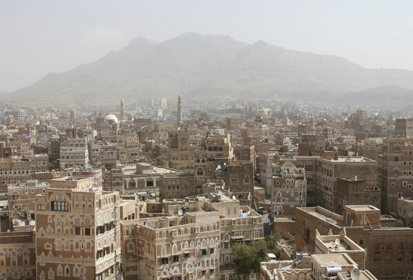 Исторический центр Сана, Йемен. Угроза связана с вооруженным конфликтом в Йемене. - Sputnik Армения
