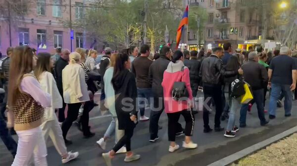 Шествие сторонников фракции Честь имею  - Sputnik Армения