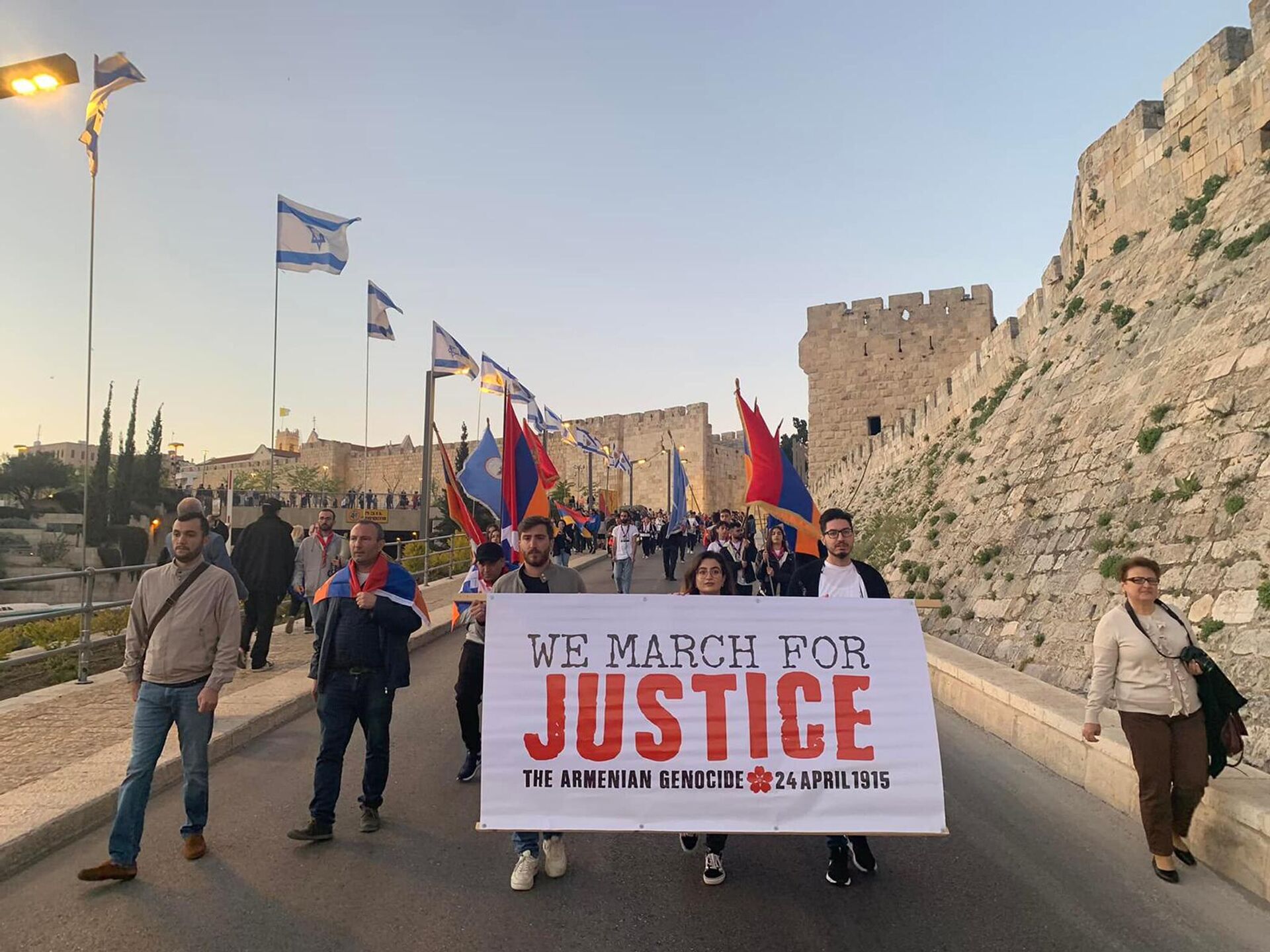 Шествие в память 107 годовщины Геноцида Армян в Иерусалиме (20 апреля 2022). Израиль - Sputnik Армения, 1920, 20.04.2022