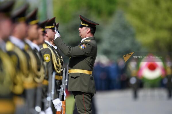 Военнослужащие почетного караула  - Sputnik Армения