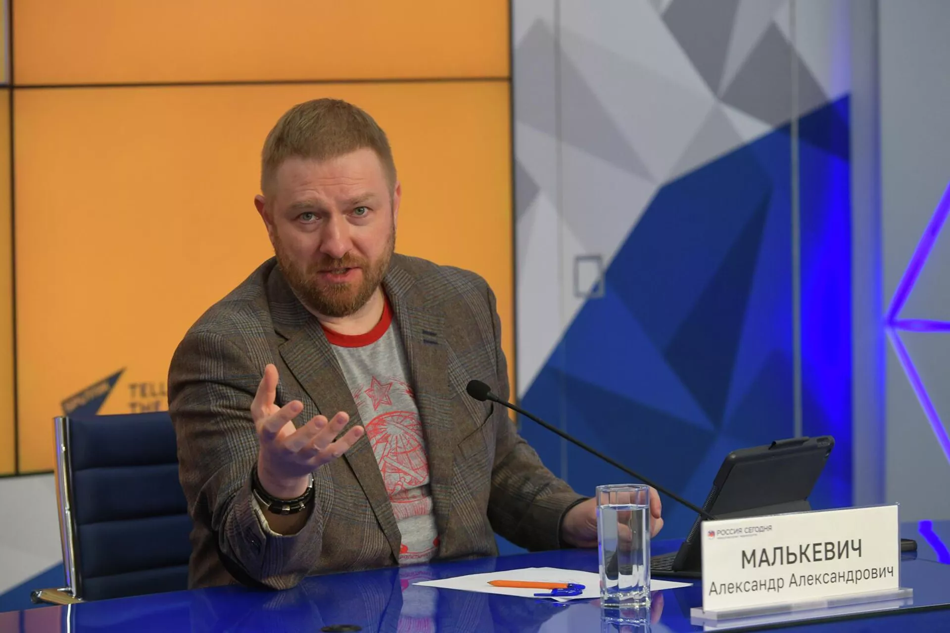 Александр Малькевич во время телемоста (25 апреля 2022). Москва - Sputnik Армения, 1920, 25.04.2022
