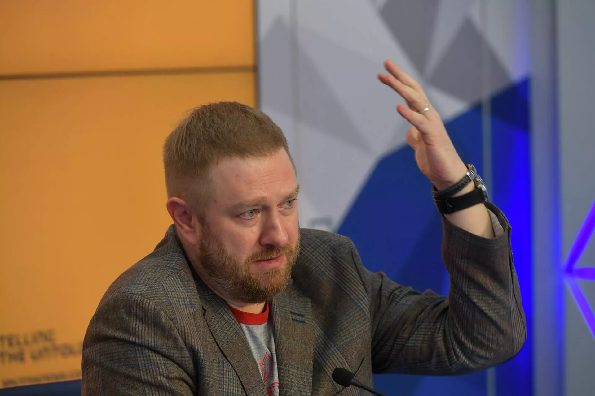 Александр Малькевич во время телемоста (25 апреля 2022). Москва - Sputnik Армения, 1920, 25.04.2022