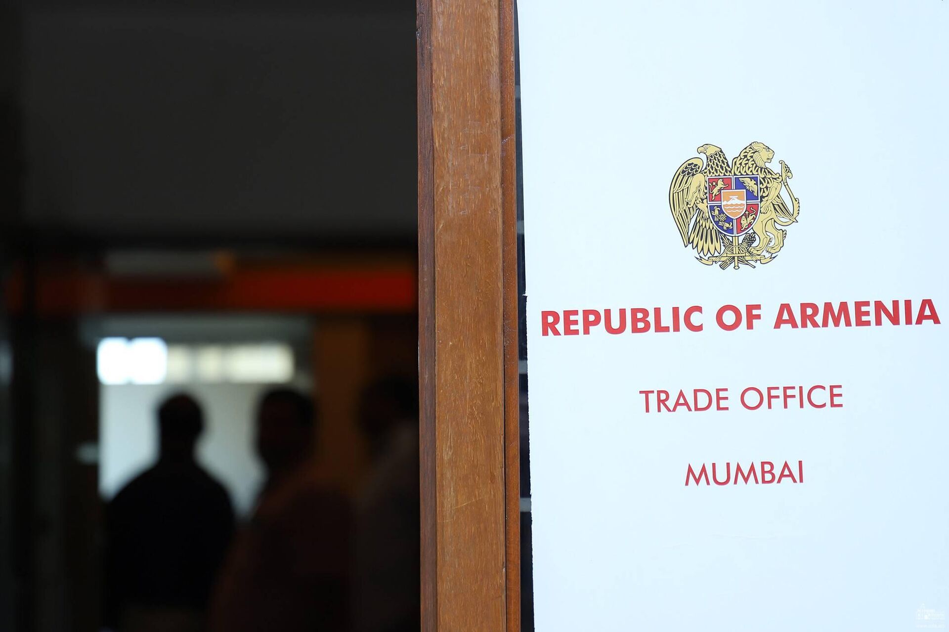 Арарат Мирзоян, вместе с прибывшими из Армении бизнесменами, посетил город Мумбаи (27 апреля 2022). Индия - Sputnik Армения, 1920, 28.04.2022