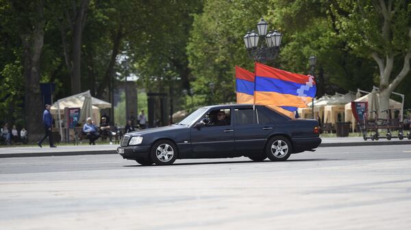 Участники автопробега в Ереване - Sputnik Армения