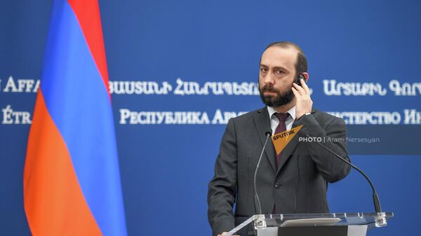 Արարատ Միրզոյան - Sputnik Արմենիա