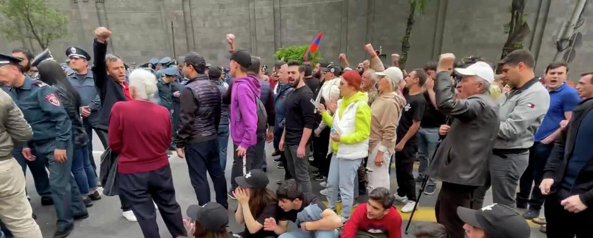 Оппозиция провела шествия сразу по четырем направлениям - Sputnik Армения, 1920, 06.05.2022