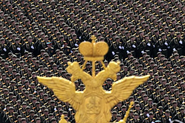 Всего в параде учавствовало 11000 военнослужащих из всех воинских подразделений - Sputnik Армения