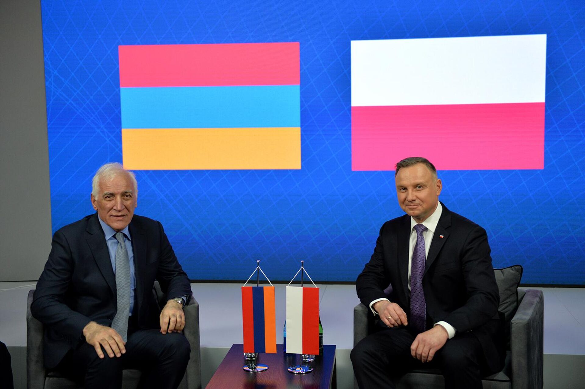 Президент Армении Ваагн Хачатурян встретился с президентом Польши Анджеем Дудой (24 мая 2022). Давос - Sputnik Армения, 1920, 24.05.2022