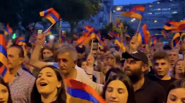 Шествие оппозиции 28 мая - Sputnik Армения