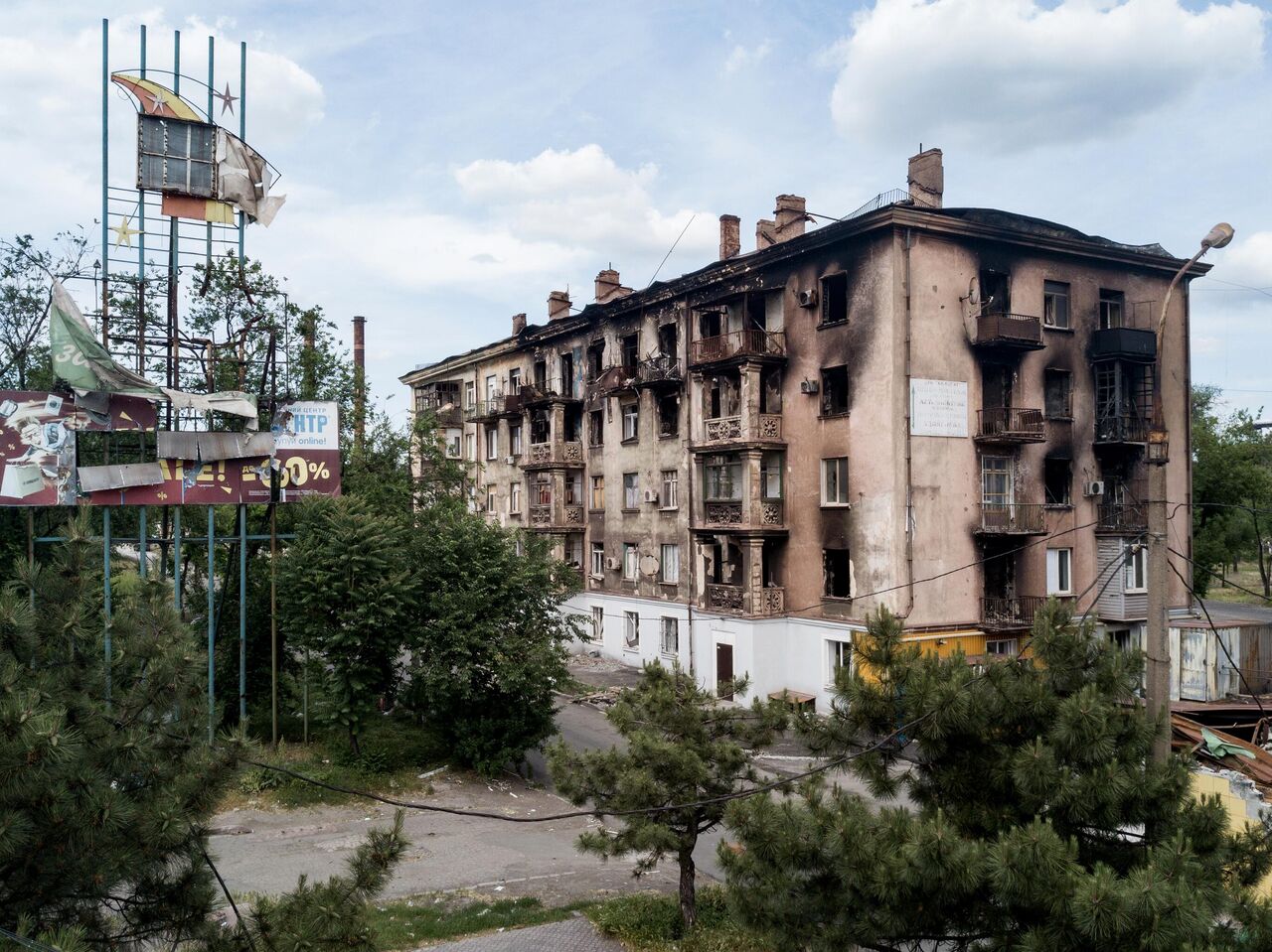 В Мариуполе повреждено 32,5 тыс частных домов, их планируют восстановить за  3 года - мэр - 12.02.2023, Sputnik Армения