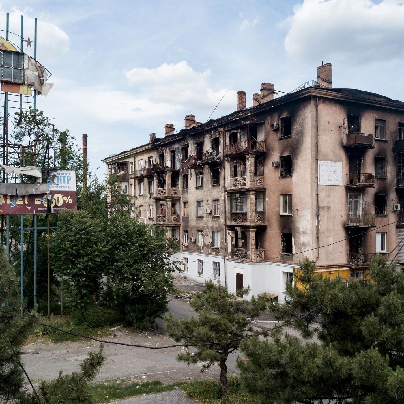 В Мариуполе повреждено 32,5 тыс частных домов, их планируют восстановить за  3 года - мэр - 12.02.2023, Sputnik Армения