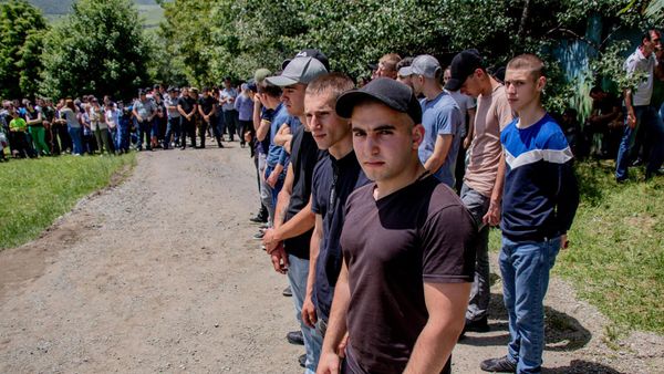 Первый день летнего призыва в укрупненной общине Ванадзор (13 июня 2022). Лори - Sputnik Армения
