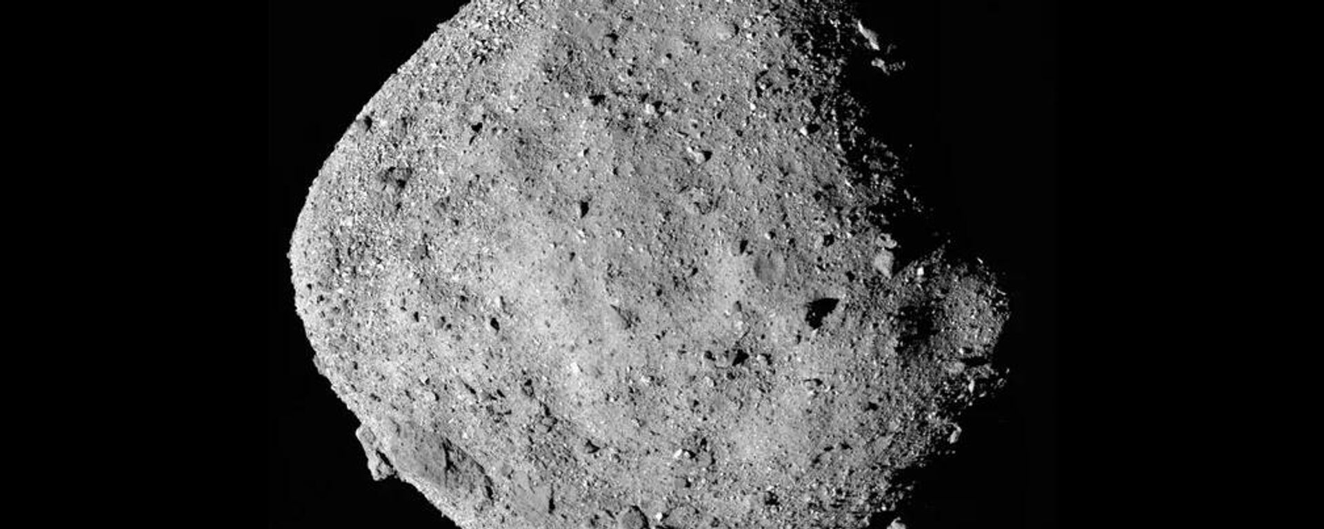 Фото астероида Бенну, сделанное 2 декабря 2018-го аппаратом НАСА OSIRIS-REx с расстояния 24 километра - Sputnik Армения, 1920, 17.07.2023