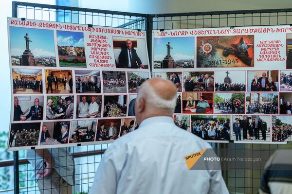 Фотовыставка на XIV съезде Ассоциации ветеранов Армении в МКДЦ Дом Москвы (24 июня 2022). Еревaн - Sputnik Армения