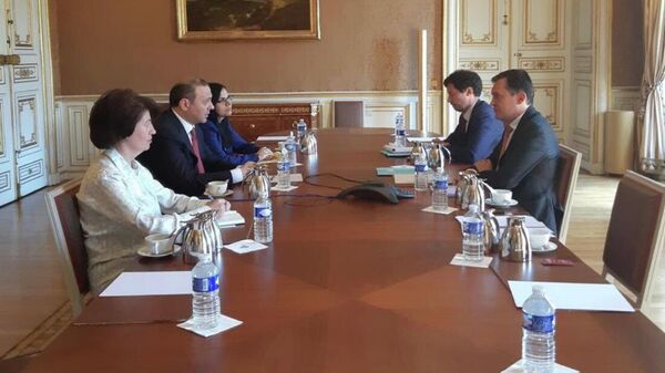 Секретарь Совета безопасности Армен Григорян встретился с французским сопредседателем Минской группы Брюсом Рокко (28 июня 2022). Париж - Sputnik Армения
