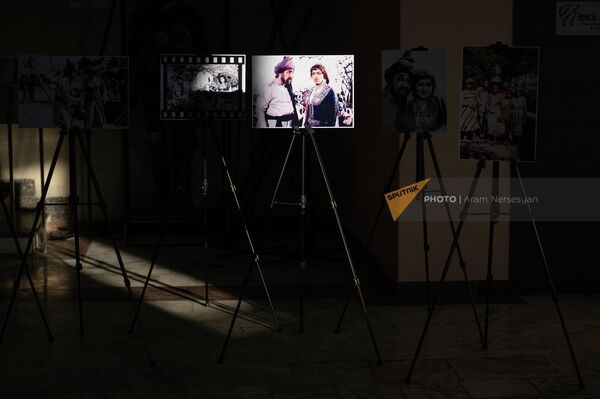 Выставка эксклюзивных фотографий Фрунзика Мкртчяна перед показом документального фильма &quot;Фрунзик Мкртчян - Sputnik Армения