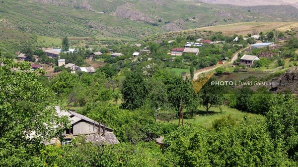 Вид на село Барекамаван, Тавушская область - Sputnik Армения