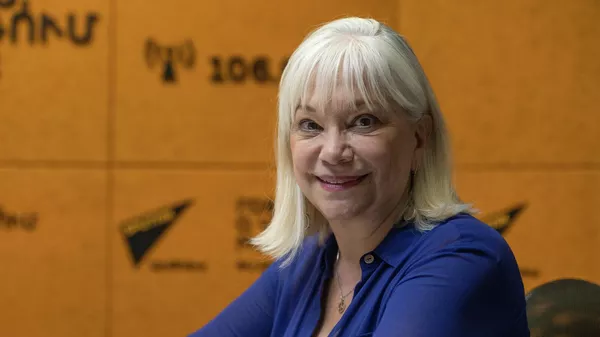 Актриса Нора Армани в гостях радио Sputnik - Sputnik Армения