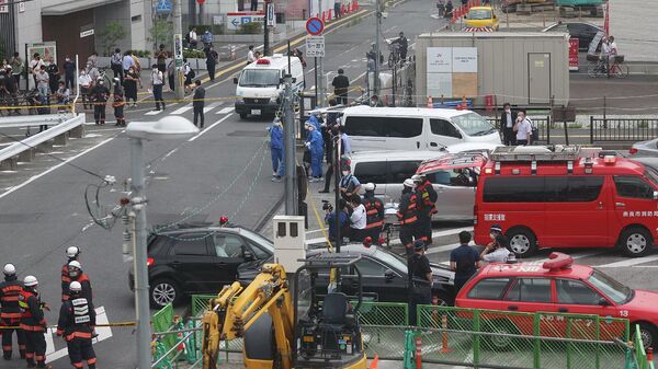 Место происшествия после нападения на бывшего премьер-министра Японии Синдзо Абэ на площади вокзала Кинтецу Ямато-Сайдайдзи в Наре (8 июля 2022). Япония - Sputnik Армения