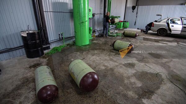 Процесс сертификации газовых баллонов всех транспортных средств, работающих на газе - Sputnik Армения