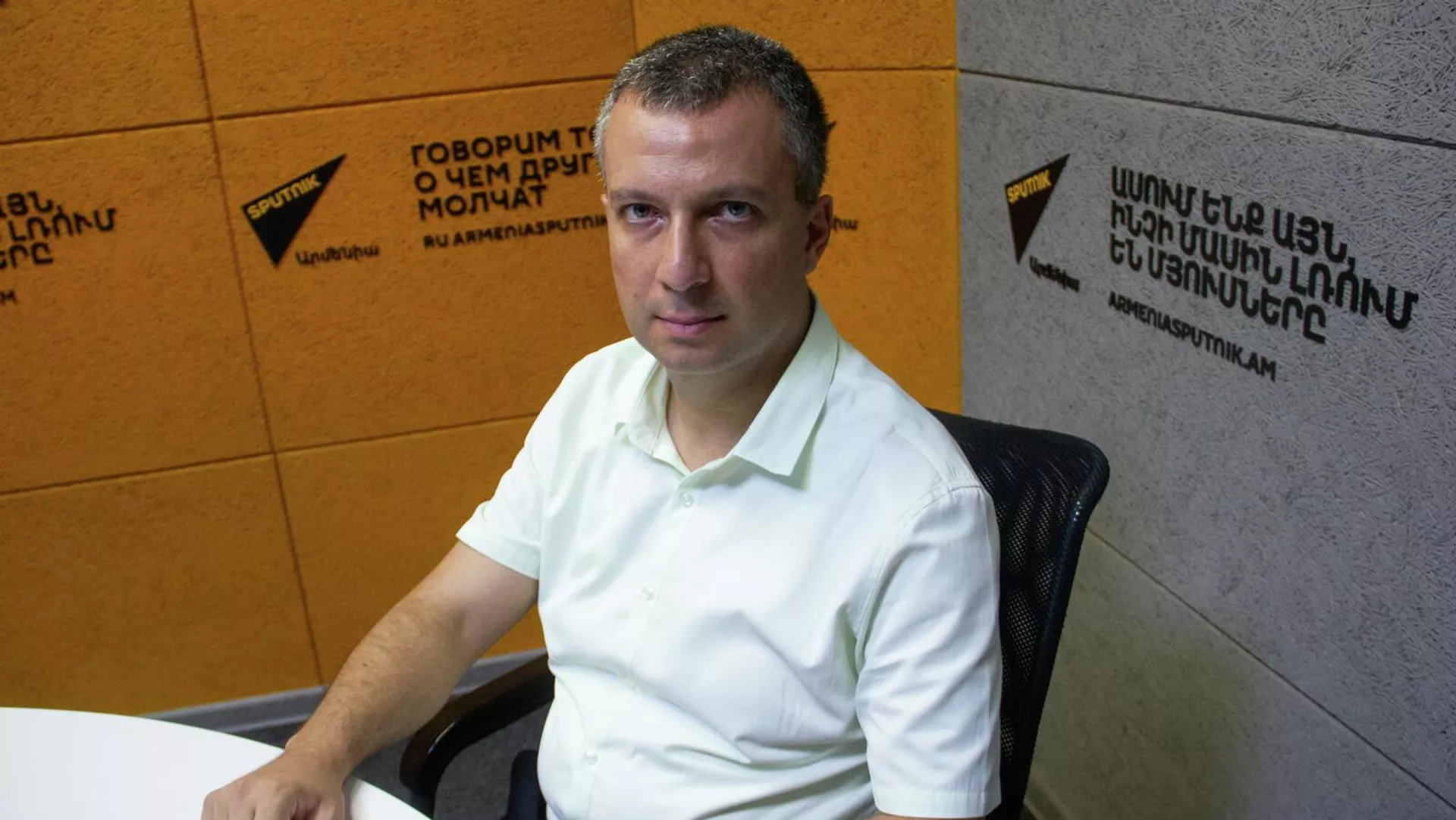 Директор Армянского Центра Политических и экономических стратегических исследований Бениамин Погосян в гостях радио Sputnik - Sputnik Армения, 1920, 16.01.2024