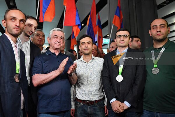 Президент Федерации шахмат Армении, третий президент Серж Саргсян назвал блестящим выступление армянской сборной на Всемирной шахматной олимпиаде в индийском Ченнае - Sputnik Армения