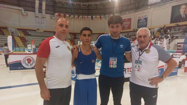 Սամվել Սիրամարգյանը ձախից երկրորդն է - Sputnik Արմենիա