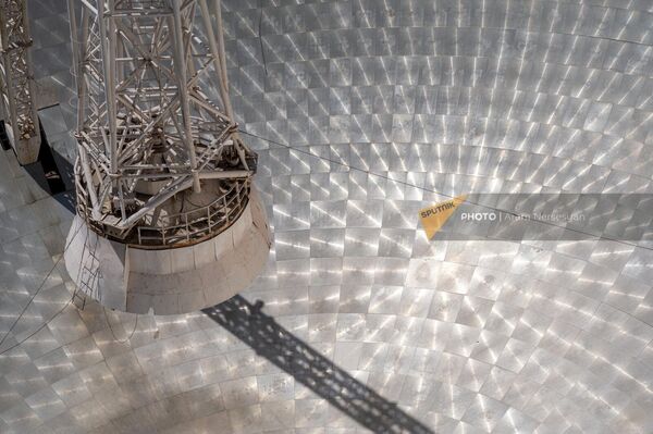 Зеркало обсерватории Париса Геруни - Sputnik Армения