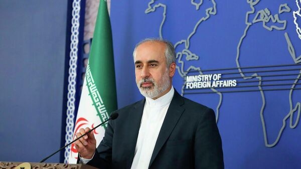 Официальный представитель министерства иностранных дел Ирана Насер Канаани во время выступления на пресс-конференции (11 августа 2022). Тегеран - Sputnik Армения