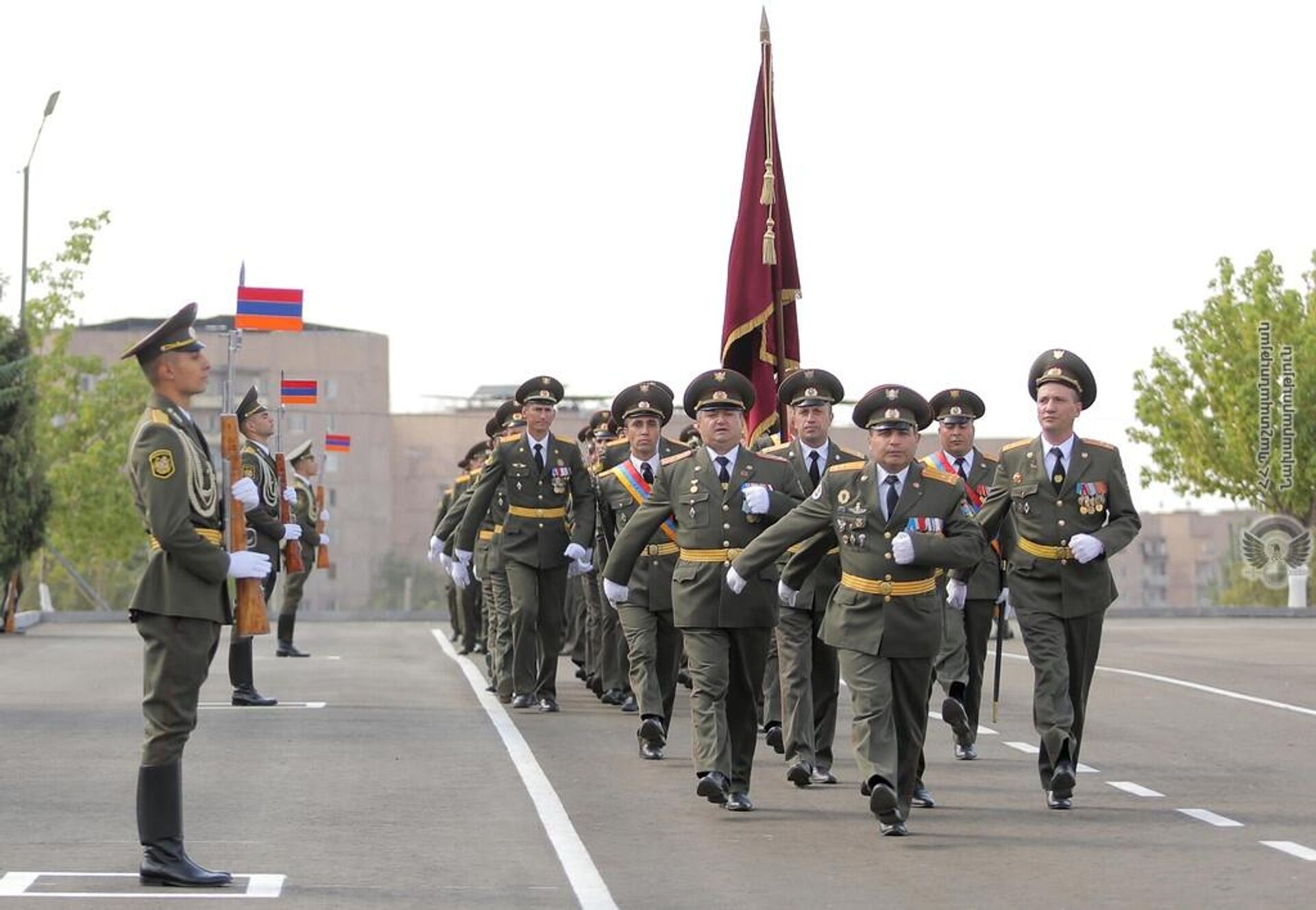 Министр обороны Сурен Папикян принял участие в церемонии выпуска из военных вузов страны (2 сентября 2022). Еревaн - Sputnik Արմենիա, 1920, 02.09.2022