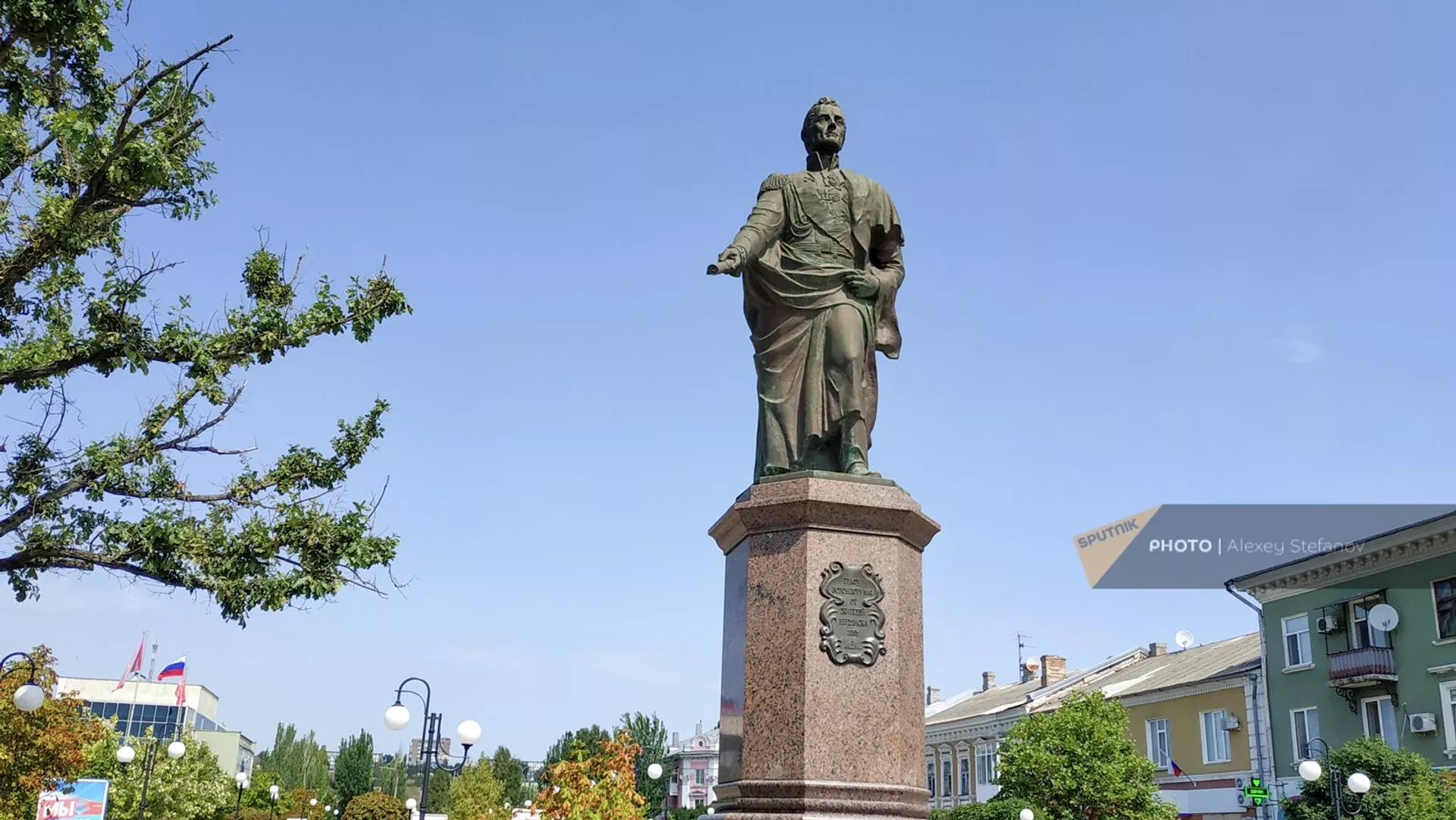 Памятник графу Воронцову в Бердянске