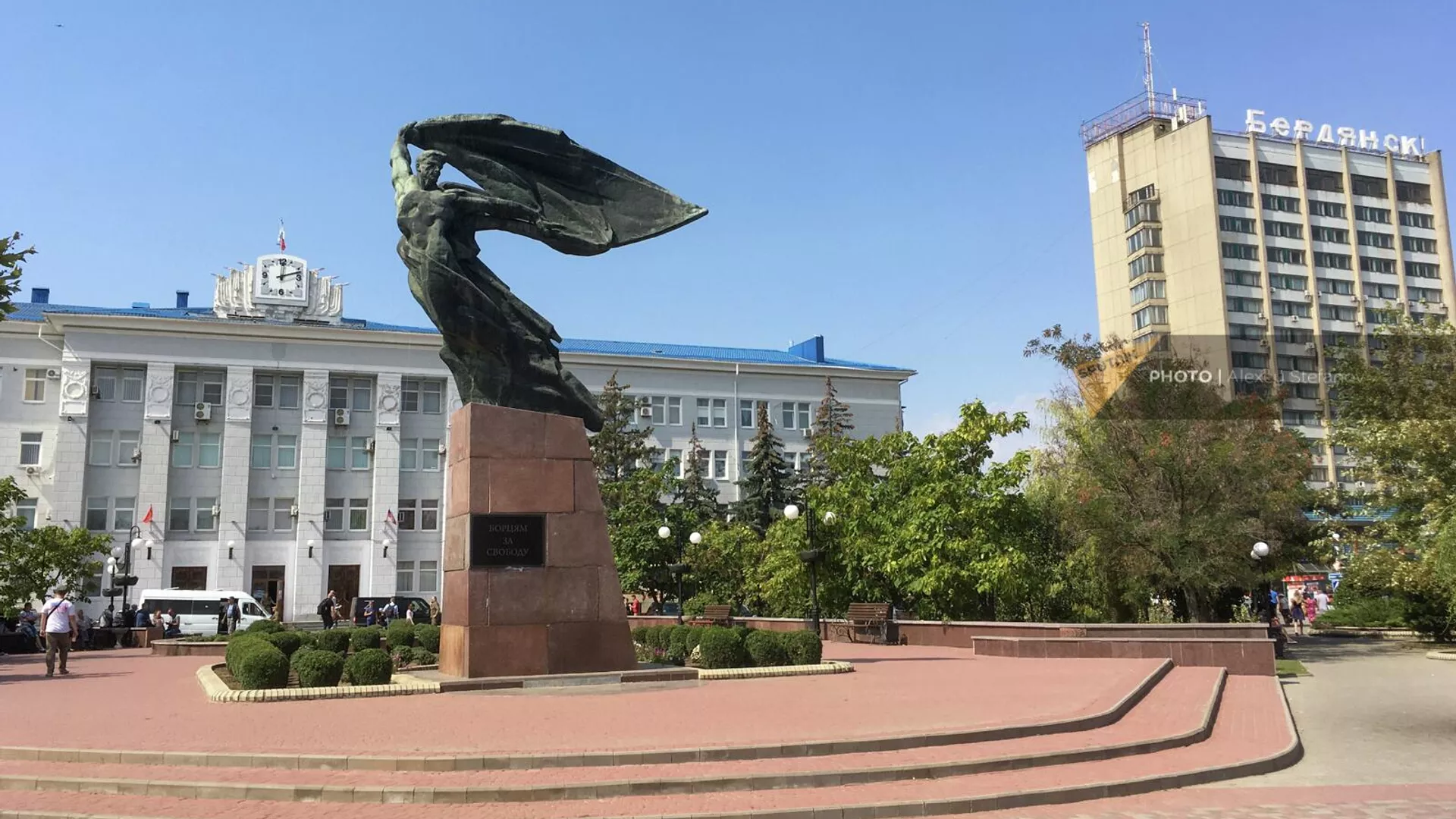 Памятник Борцам за свободу в Бердянске Памятник Борцам за свободу в Бердянске - Sputnik Армения, 1920, 12.09.2022