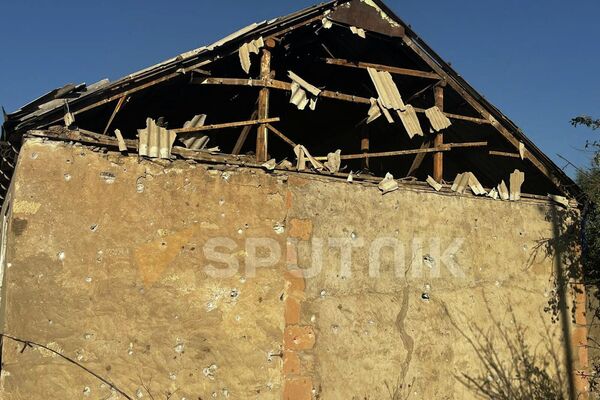 Հրետակոծված շինություն Սոթքում - Sputnik Արմենիա