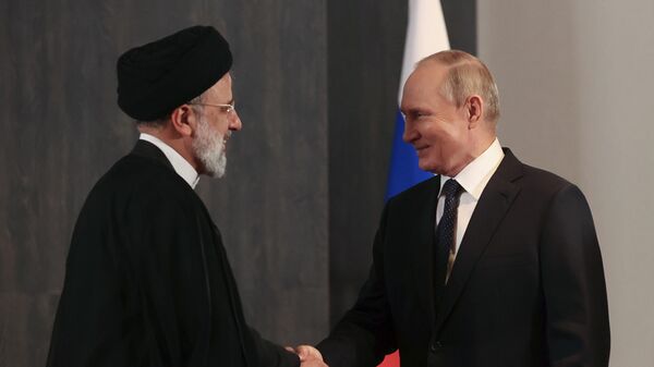 Путин в разговоре с Раиси выразил надежду на разумную сдержанность Ирана и Израиля